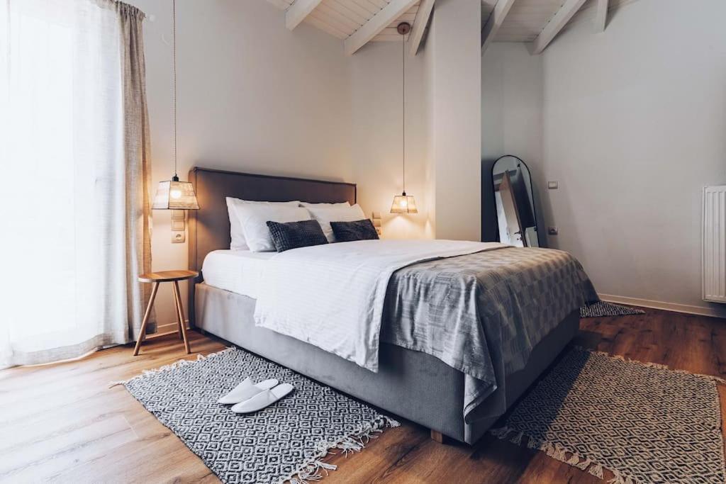 The Repose Aesthetic Apt. R2 Apartment Heraklion  Bagian luar foto
